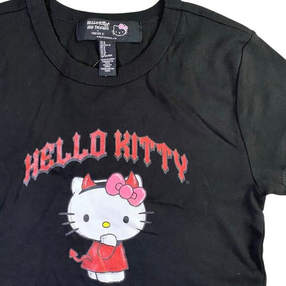 Devil Hello Kitty x Forever 21 Graphic Baby Tee NWT - M - Picture 2 of 3